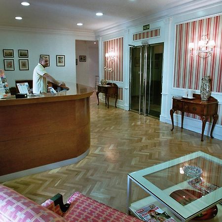 Hostal Jerez Madrid Luaran gambar