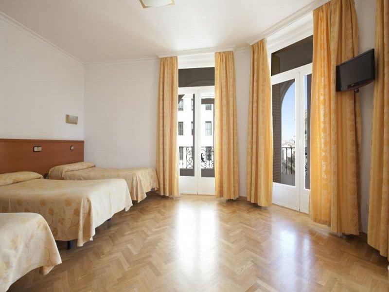 Hostal Jerez Madrid Luaran gambar