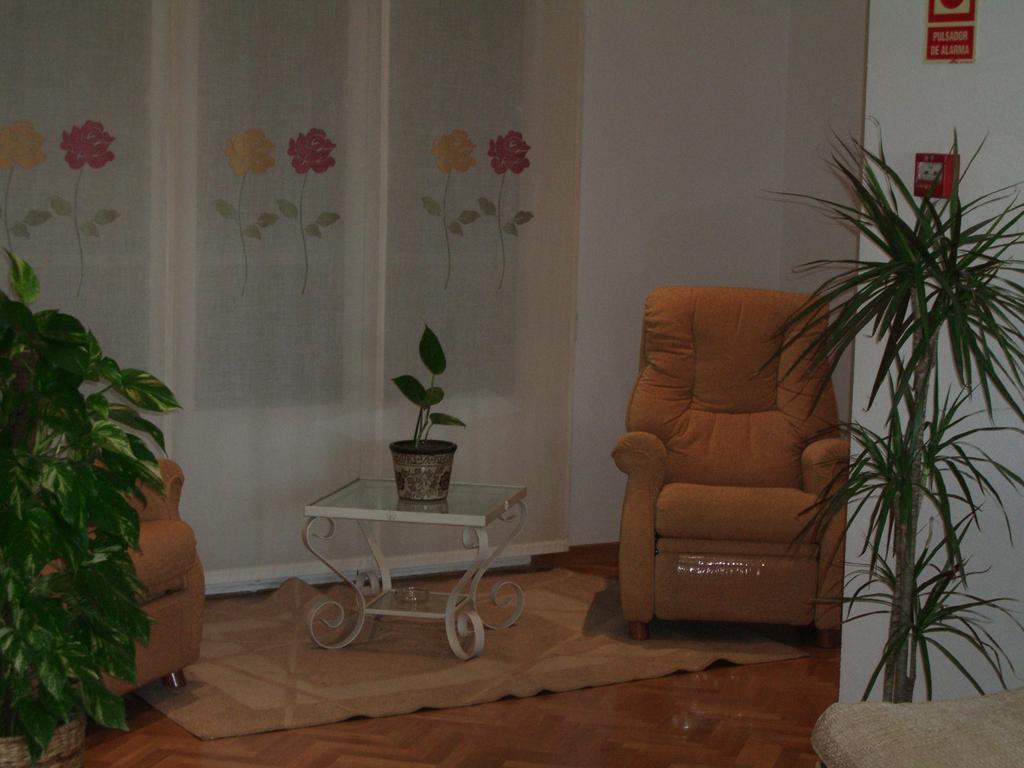 Hostal Jerez Madrid Luaran gambar